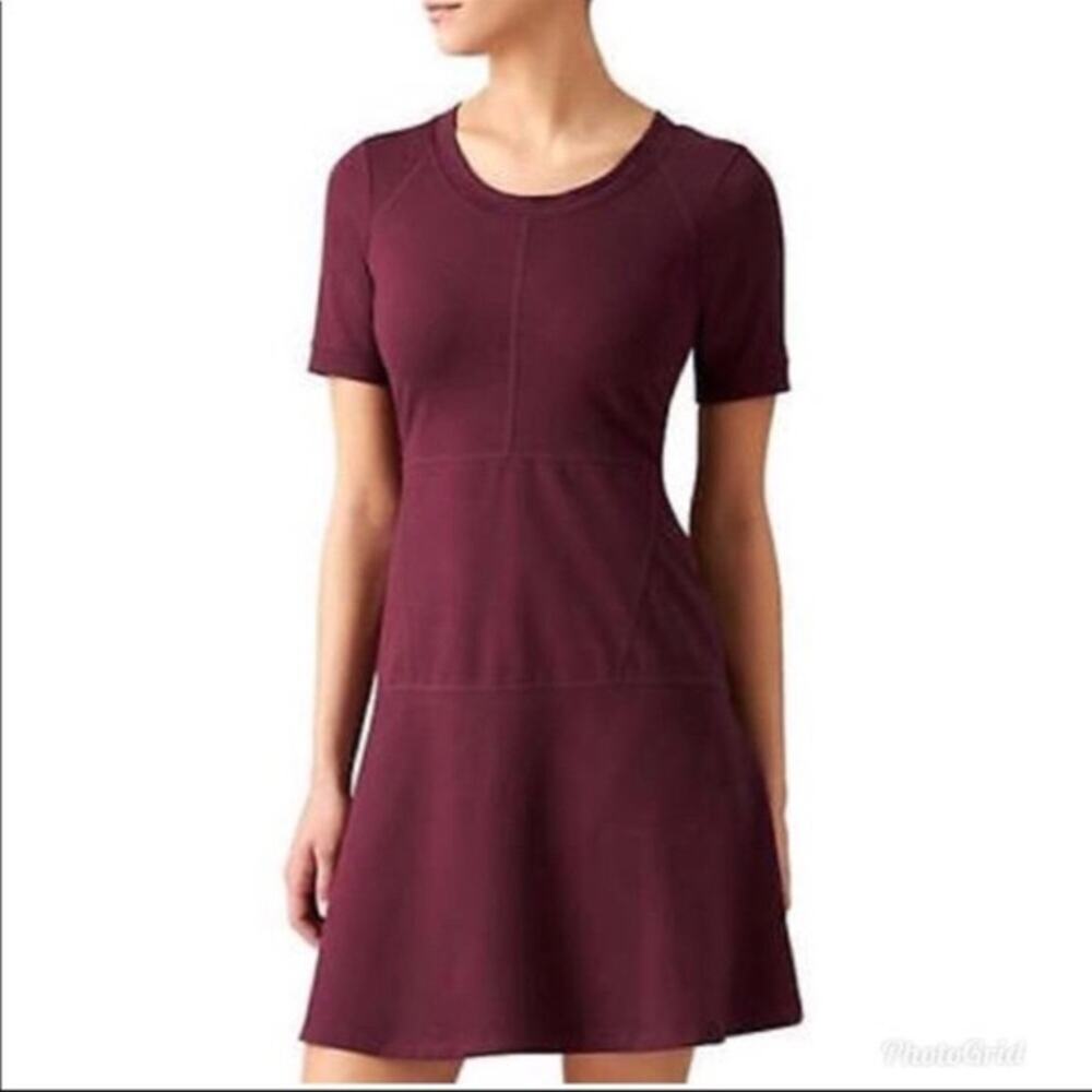 Athleta En Route Dress Ponte Knit Fit and Flare Activewear Chianti Burgundy M